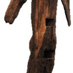 Totem Ange, bois de chêne et bois flotté et os hauteur 2 m50